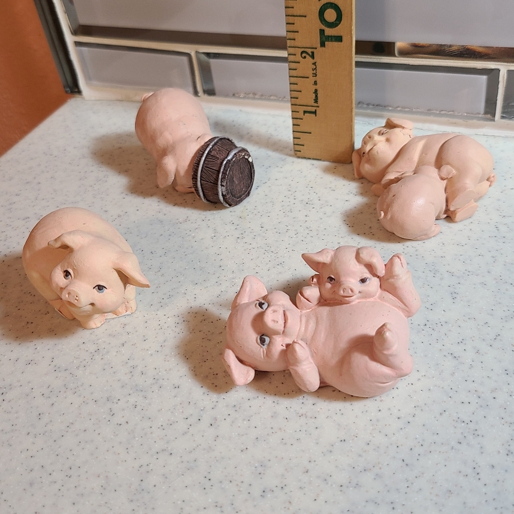 Adorable Pink Pig Figurines Set Of 4